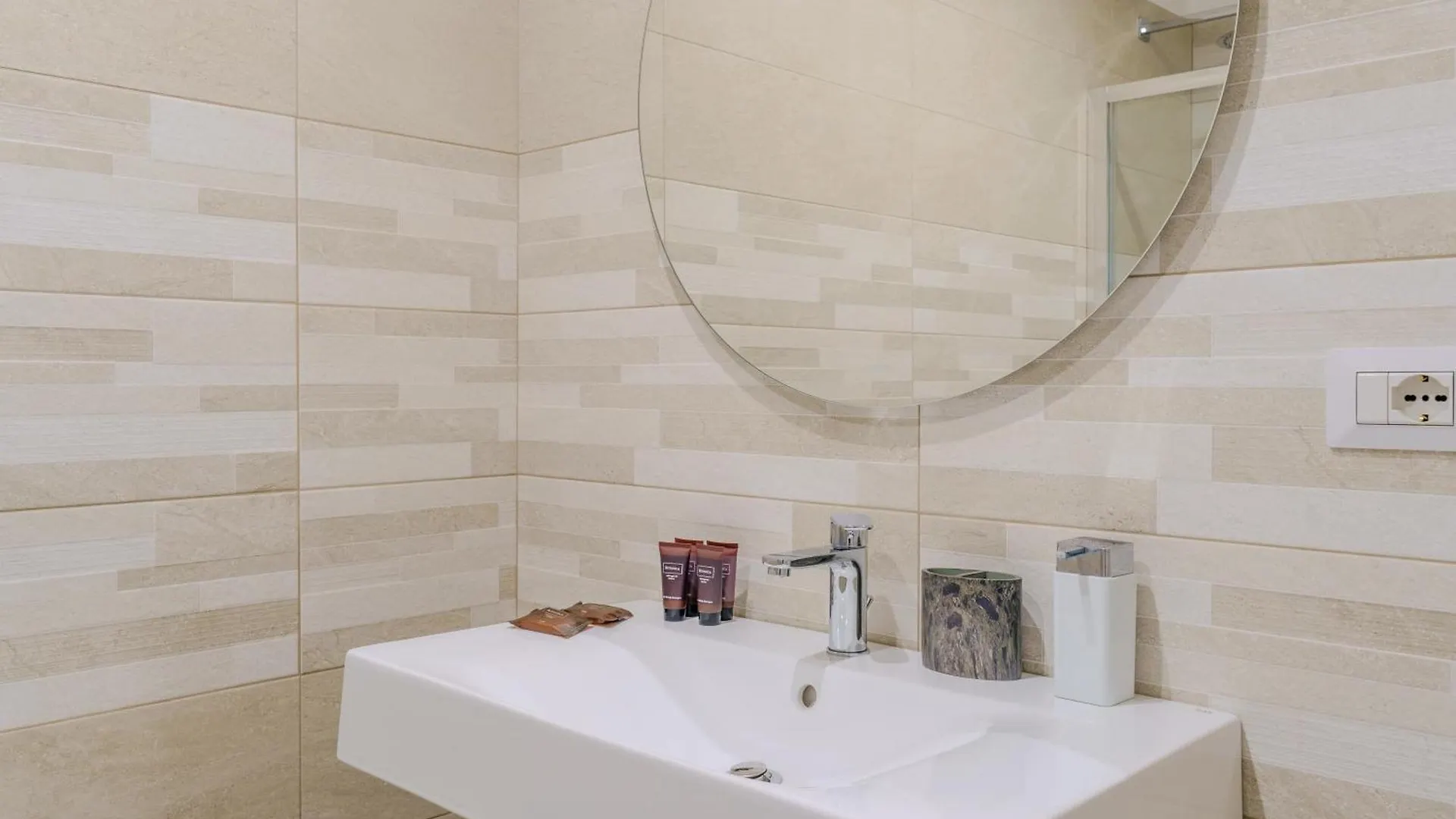 Domus-Pulchra Apartment Bari Italy