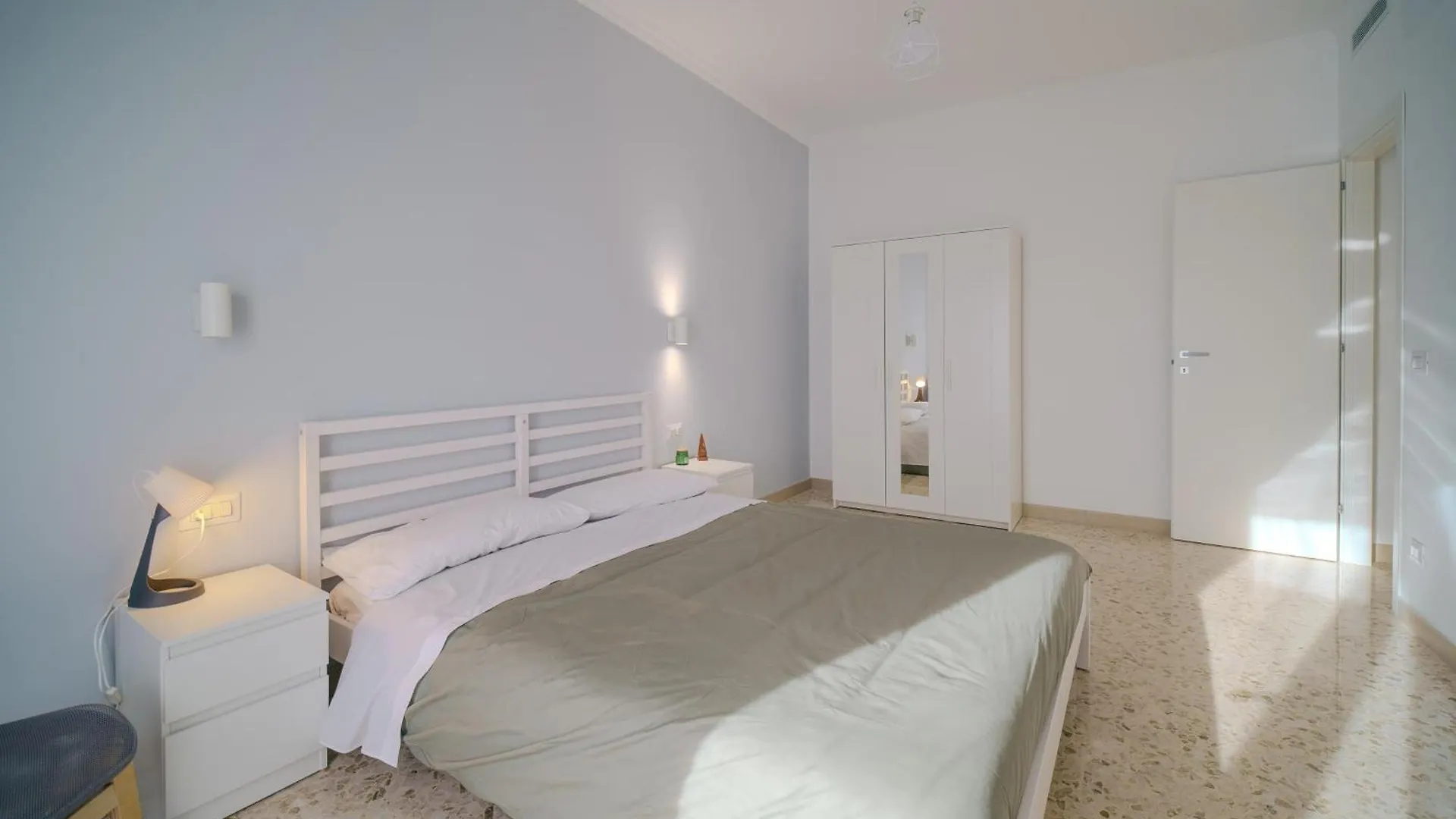 Domus-Pulchra Apartment Bari