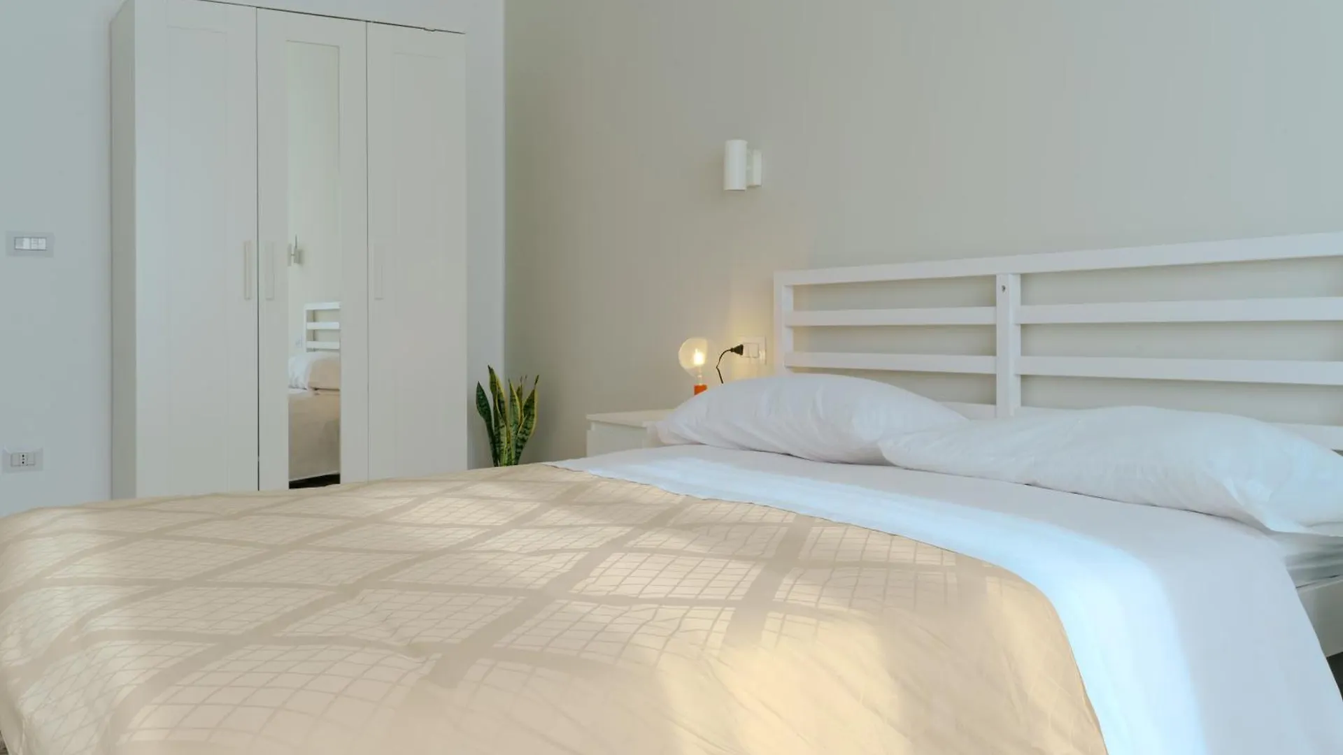 Domus-Pulchra Apartment Bari