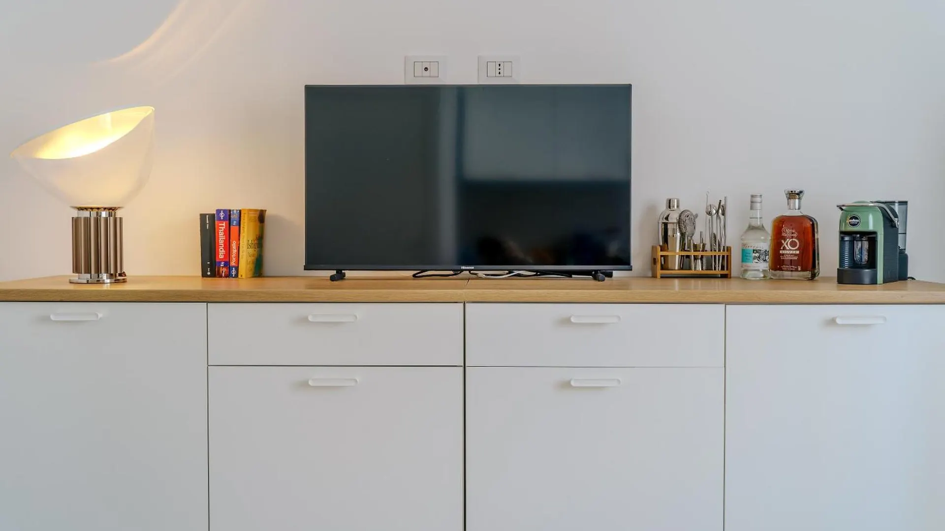 Domus-Pulchra Apartment Bari 0*,  Italy